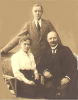 Mariane Pedersen og mand Christen Thomsen med sønnen Ejner